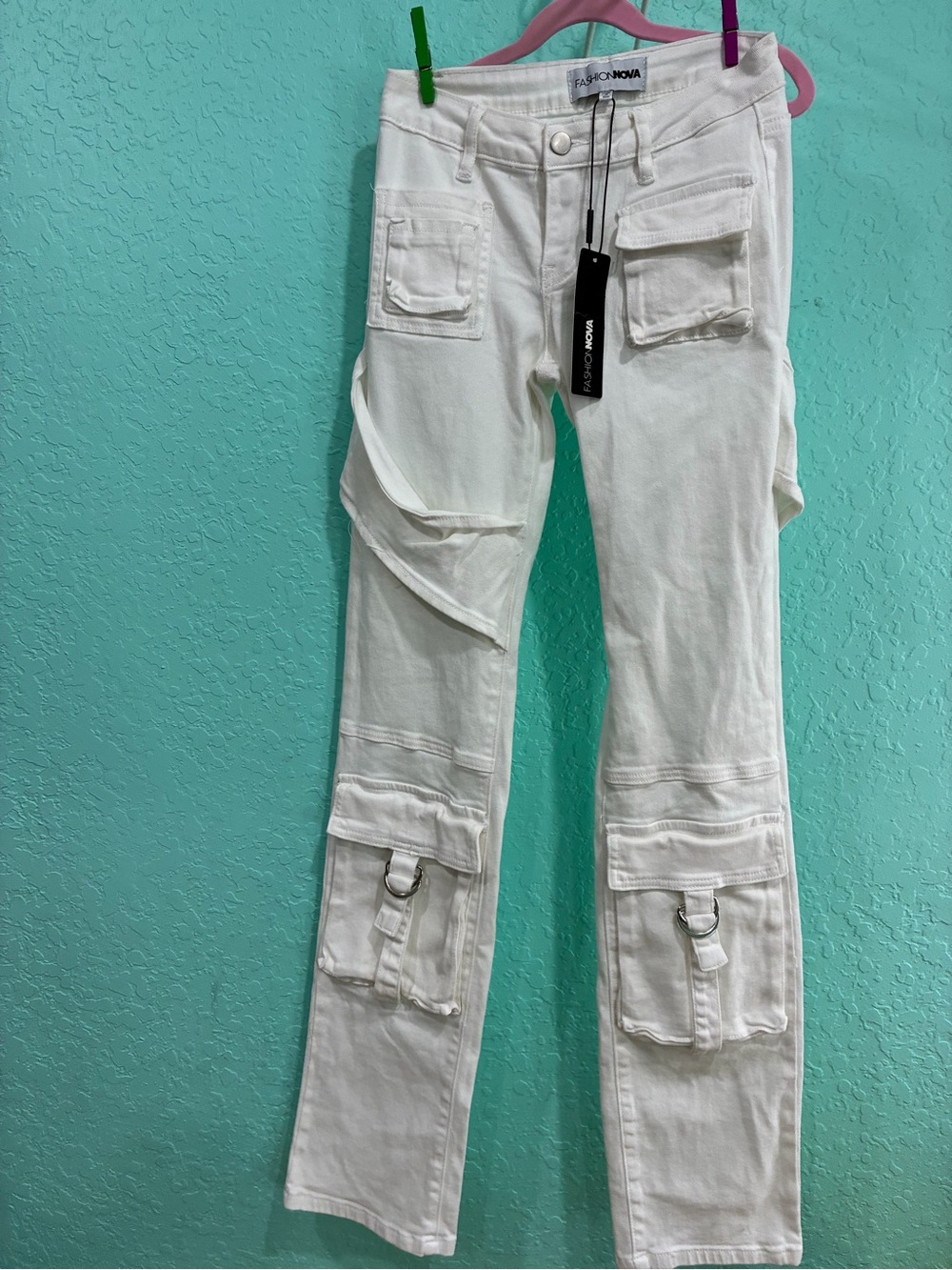 Fashion Nova White Utility Cargo Pants 0 NWT Hailey Harper stretch jeans